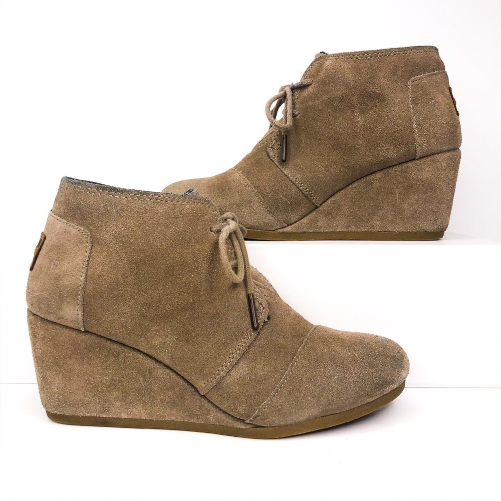 Toms Sz 8.5 Desert Taupe Lace Up Suede Wedge Boots